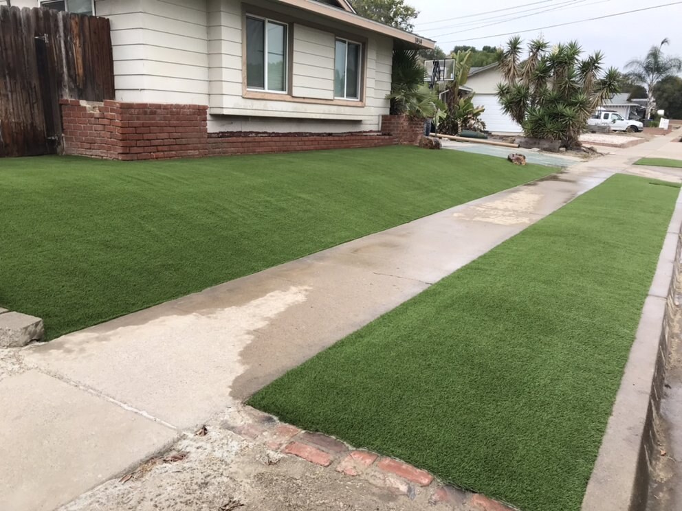 Artificial grass residential backyard in San Diego, CA by TurboSurfacing
