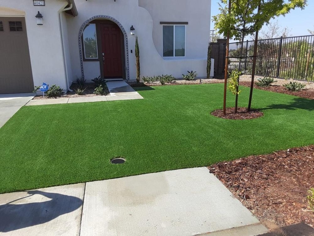 Artificial grass residential front yard in San Diego, CA by TurboSurfacing